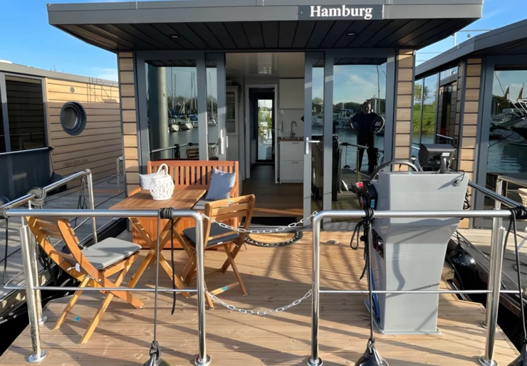 Houseboat La Marre Plus & Lamre M Kinrooi | Hamburg