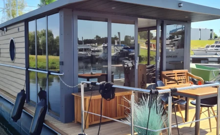 Houseboat La Mare L
