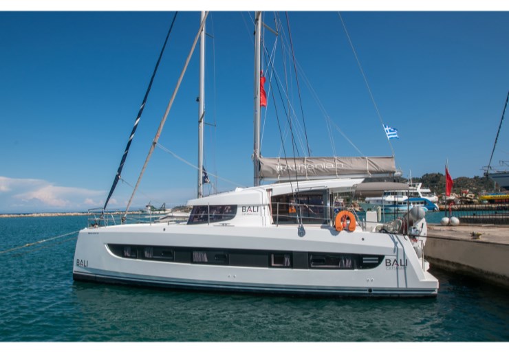 Bali Catsmart Port de Lefkas | SKIOUROS II