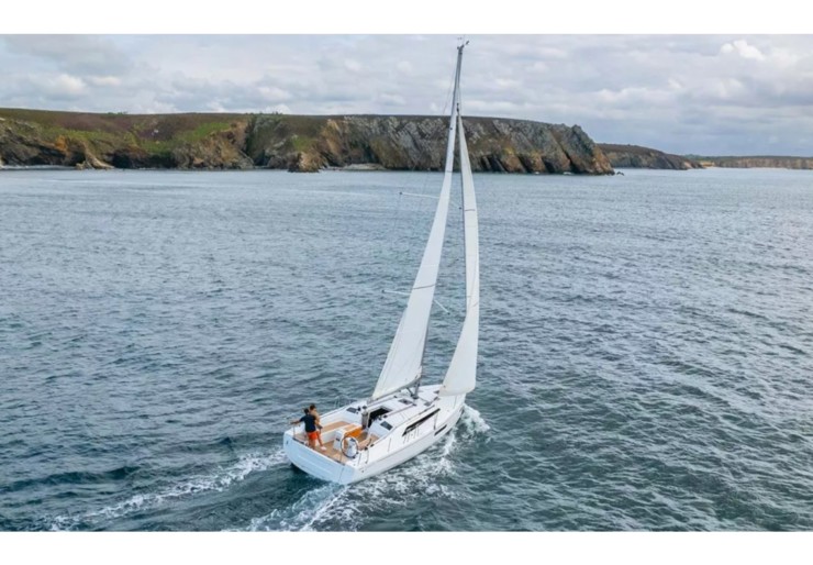 Oceanis 37.1 Port de Olbia | Silene - Comfort line