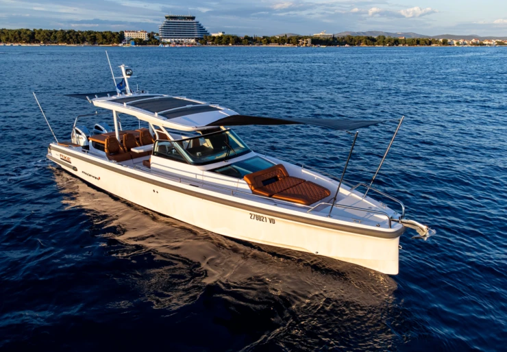 Axopar 37  Sun Top Vodice | Axe