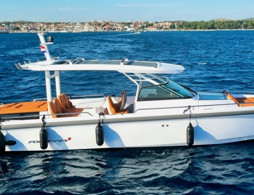 Axopar 37  Sun Top