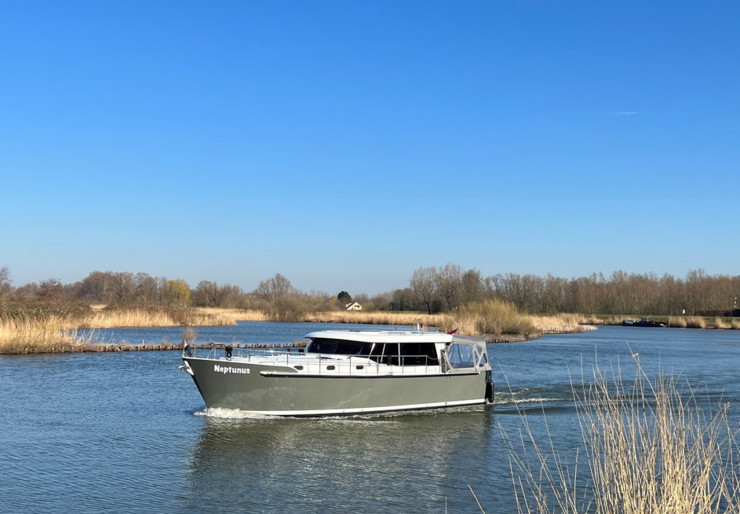 Brandsma Luna 40 De Koornwaard | Neptunus