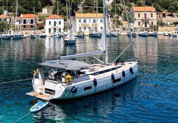 Bavaria C45 Style Vliho Yacht Club | Calista