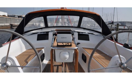 Hanse 385