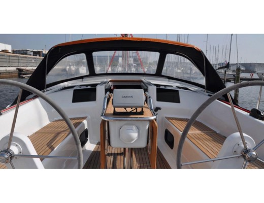 Hanse 385