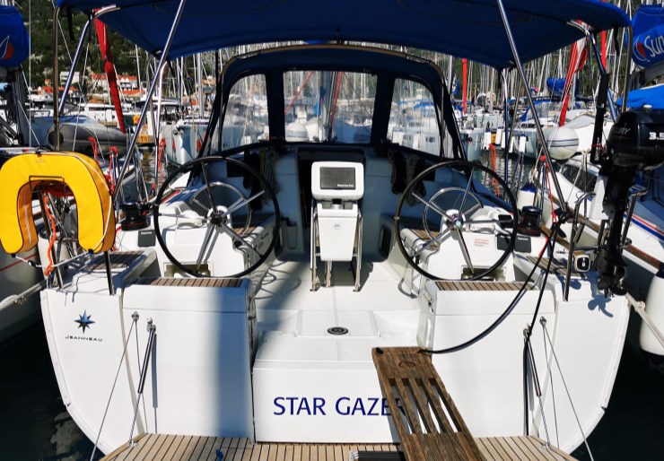 Sun Odyssey 419 Marina Polesana - île Katarina | Star Gazer