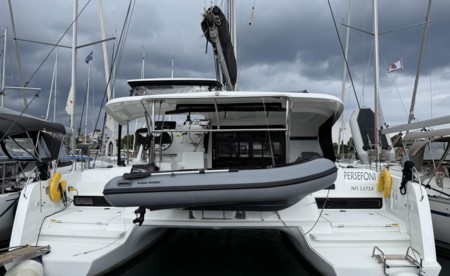 Lagoon 42