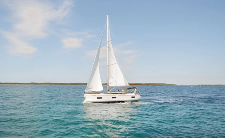 Bavaria C42
