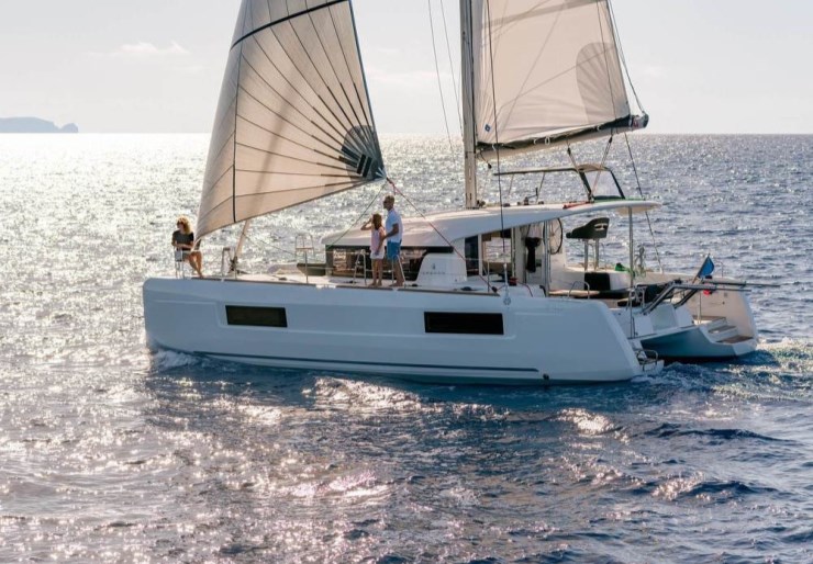 Lagoon 40 Port Corbières | Voile A Doc