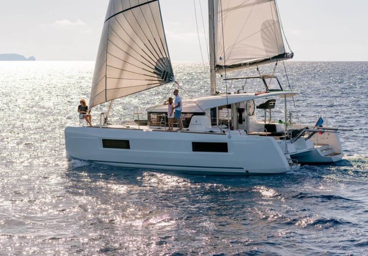 Lagoon 40 Port Corbières | Voile A Doc