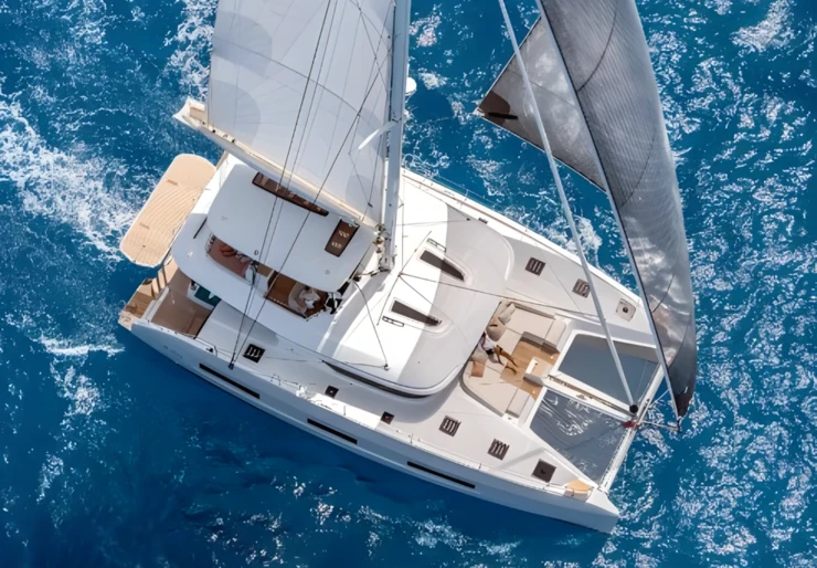 Lagoon 55 New Haven von Split | BLACK CAVIAR