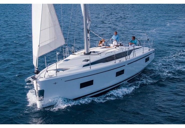 Bavaria C42 Alimos Kalamaki | Athos