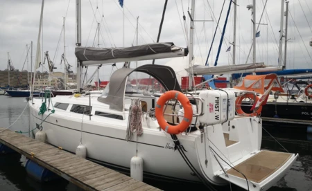 Hanse 348