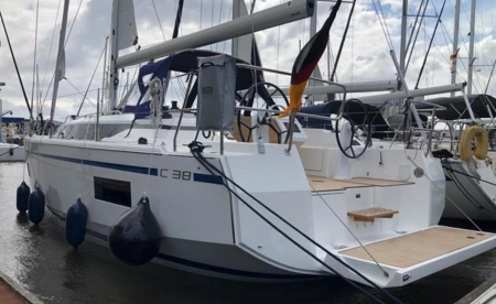 Bavaria C38