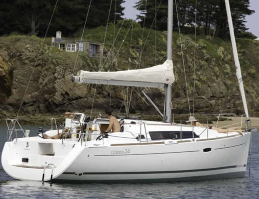Oceanis 34