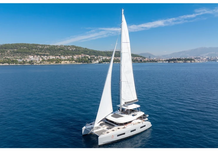 Lagoon 55 New Zapadna Obala | ARTISAN