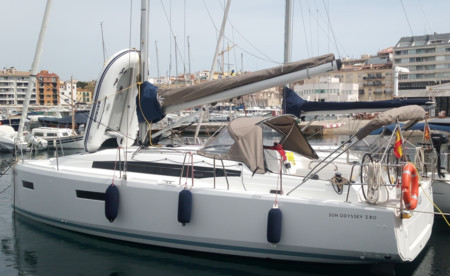 Sun Odyssey 380