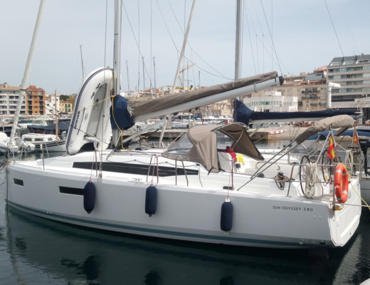 Sun Odyssey 380