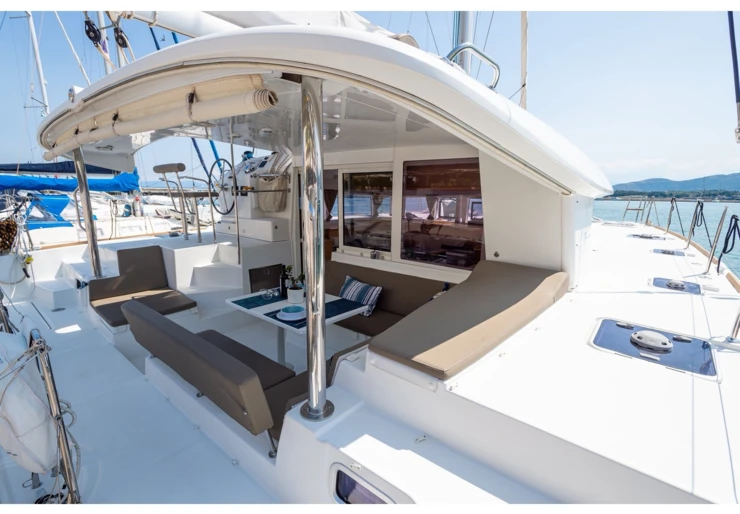 Lagoon 400 S2 Volos | ASTRO