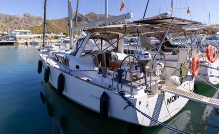Oceanis 38