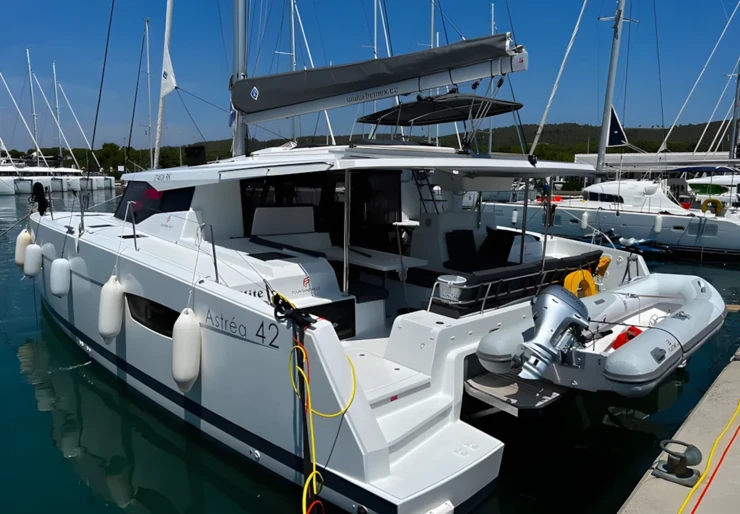 Astrea 42 Marina Polesana - île Katarina | Jami
