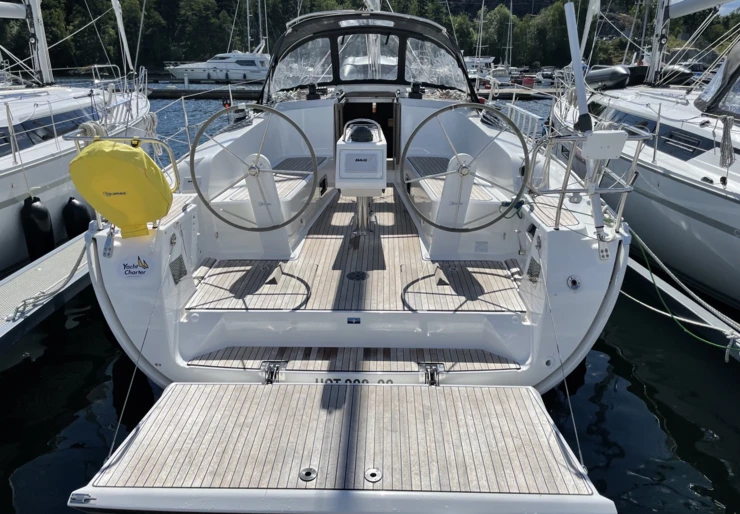 Bavaria Cruiser 41 Göteborg | ZEPHYR