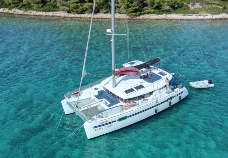 Lagoon 450 F Azam sport marina | Felix Finis
