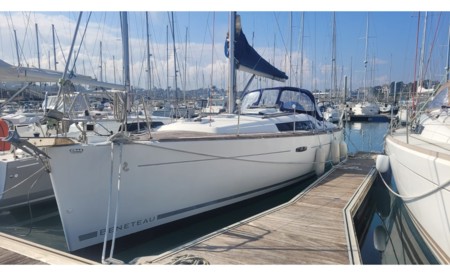 Oceanis 37