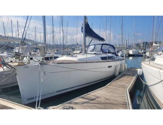 Oceanis 37