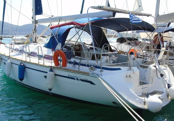 Bavaria 46 Cruiser Lefkas harbour | Daluz