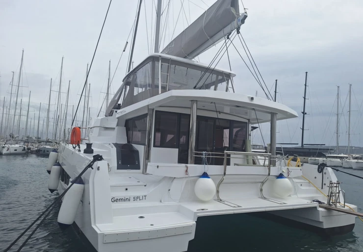 Bali 5.4 Marina Kastela | Gemini