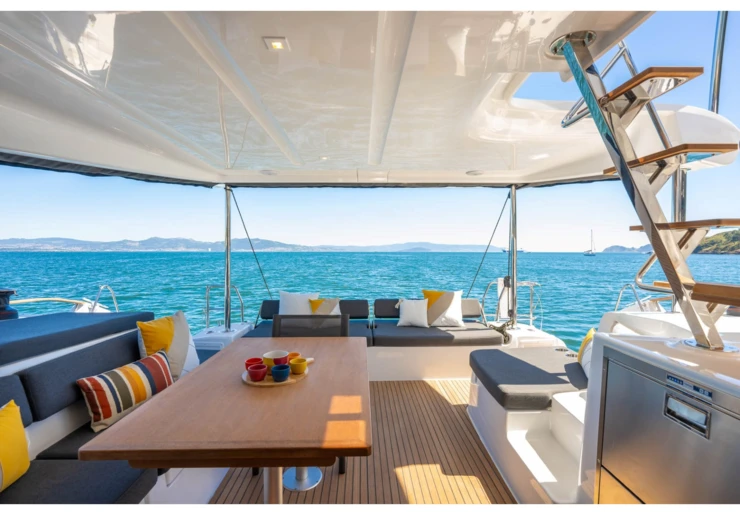 Lagoon 43 Puerto de Lefkas | SOLANA