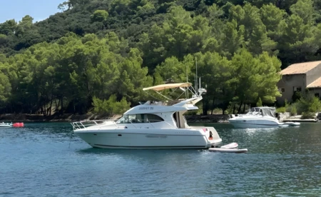 Prestige 36