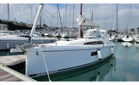 Oceanis 30.1