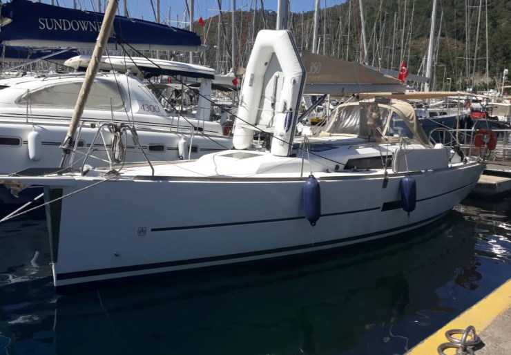 Dufour 350 GL Netsel Marina | White Pearl