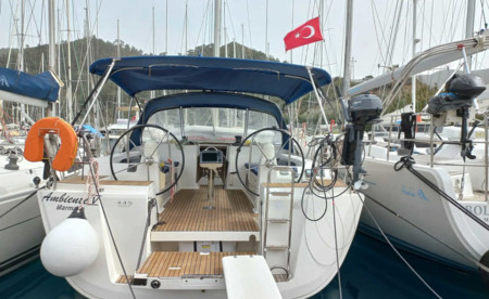 Dufour 445