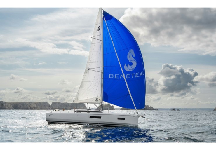 Oceanis 37.1 Porto di Lefkada | AVRA
