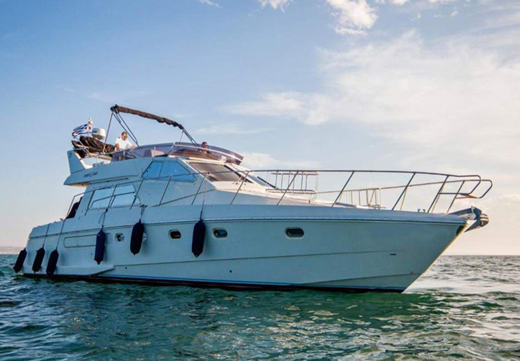 Ferreti 47 Fly Mykonos | Ferretti 47