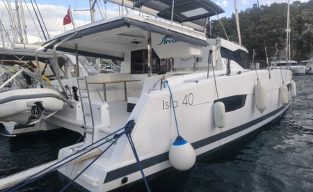 Isla 40