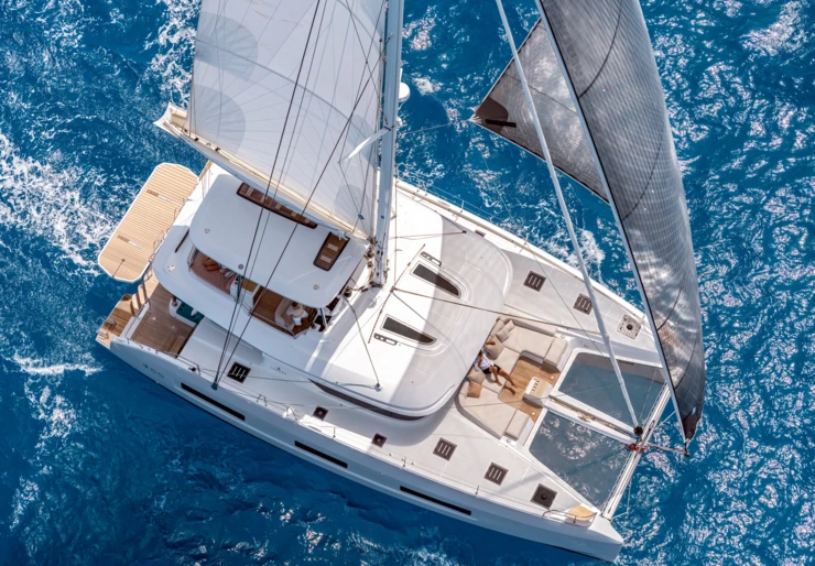 Lagoon 55 New Alimos Kalamaki | DREAM