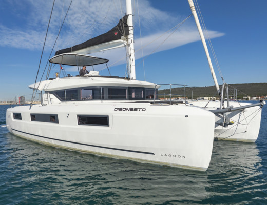 Lagoon 51