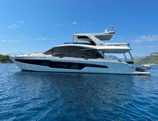 Galeon 680 Fly