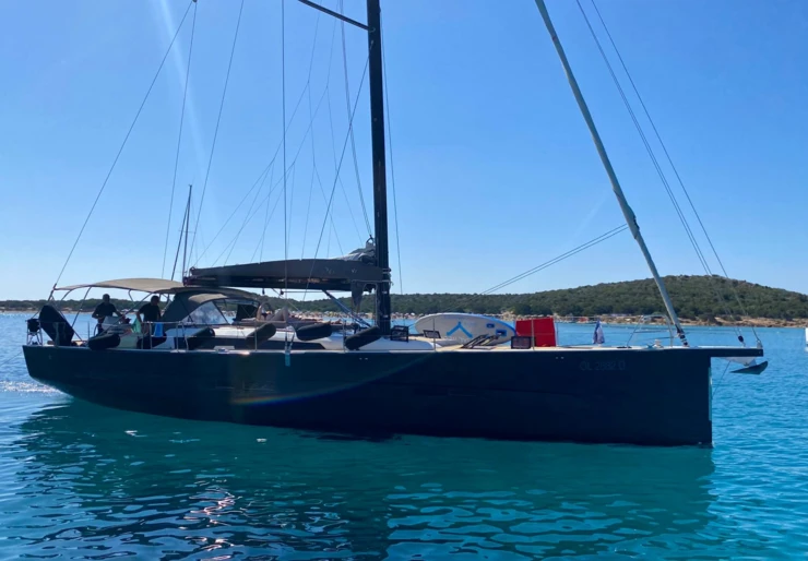 Dufour 56 Exclusive Portisco harbour | Hola