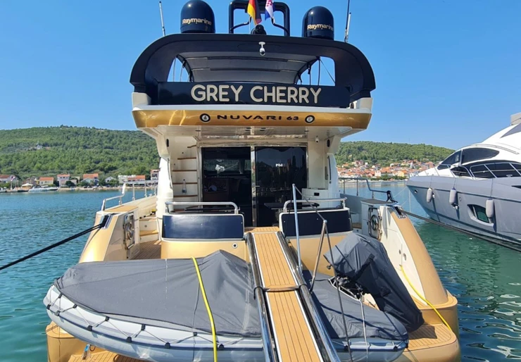 Dominator 63 Bilice | Grey Cherry