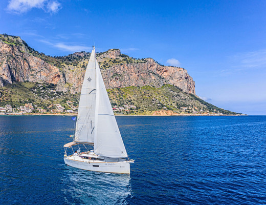 Sun Odyssey 319