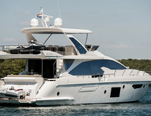 Azimut 72