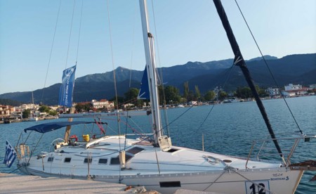 Oceanis 37