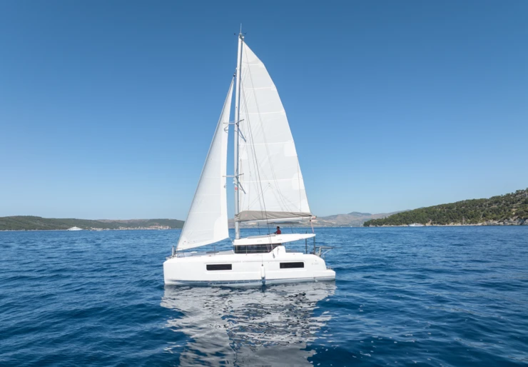 Lagoon 380 Marina Frapa | FURIA