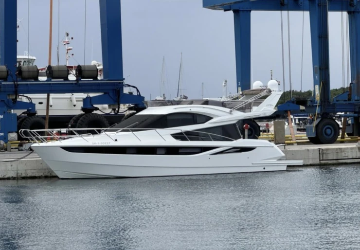 Galeon 420 Fly ACI marina | Minesa